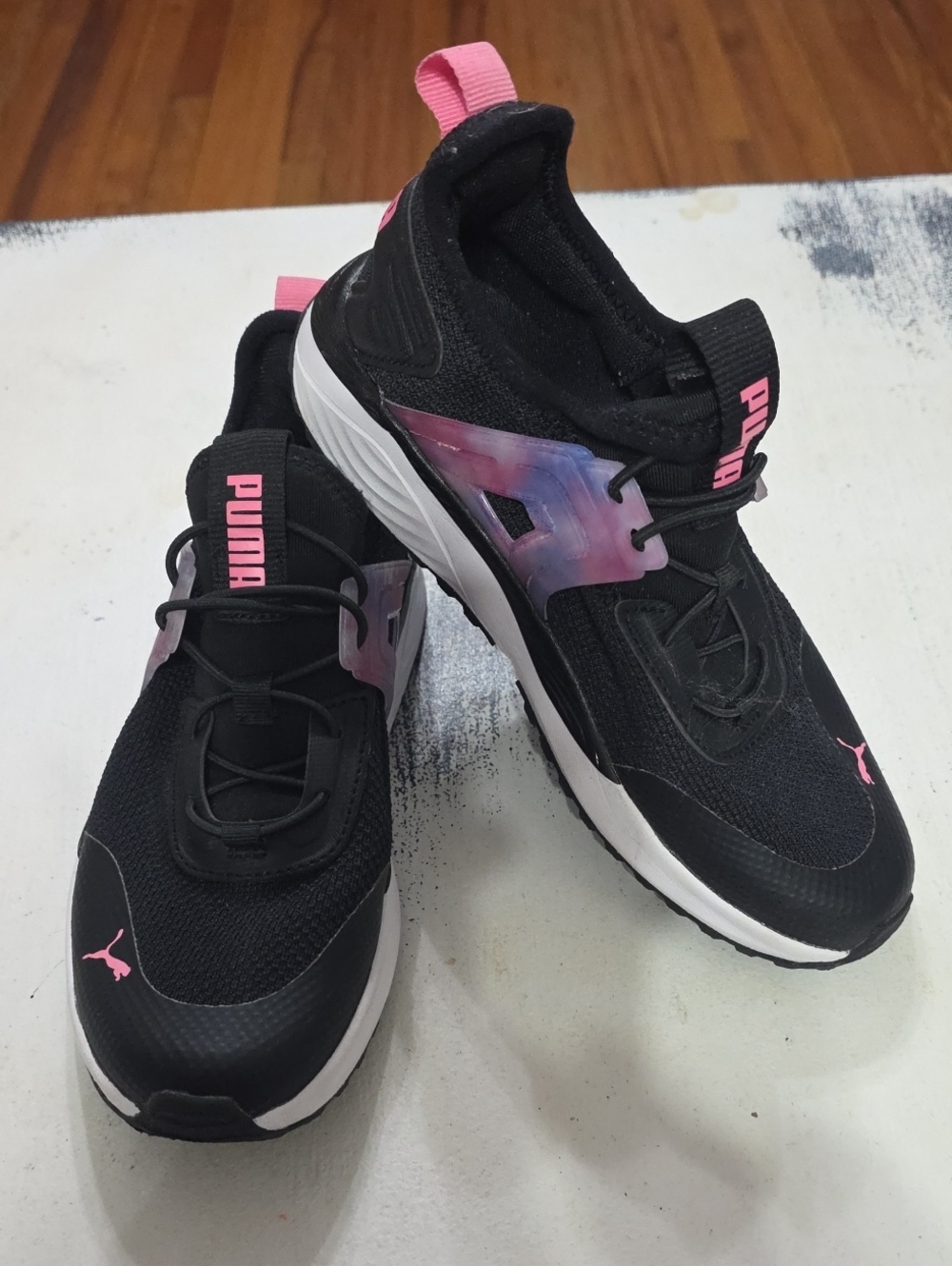 Puma Girl's Sneakers Slip-Ons W/Laces Black/Pink Athletic Running Sz 3 EUC